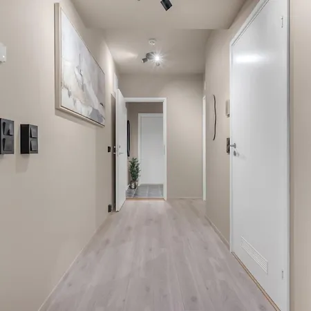 Arctic Lux With Sea & Mountain View Apartment Tromsø