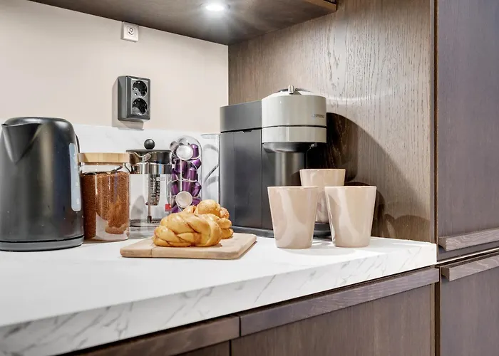 דירה Arctic Lux With Sea & Mountain View *