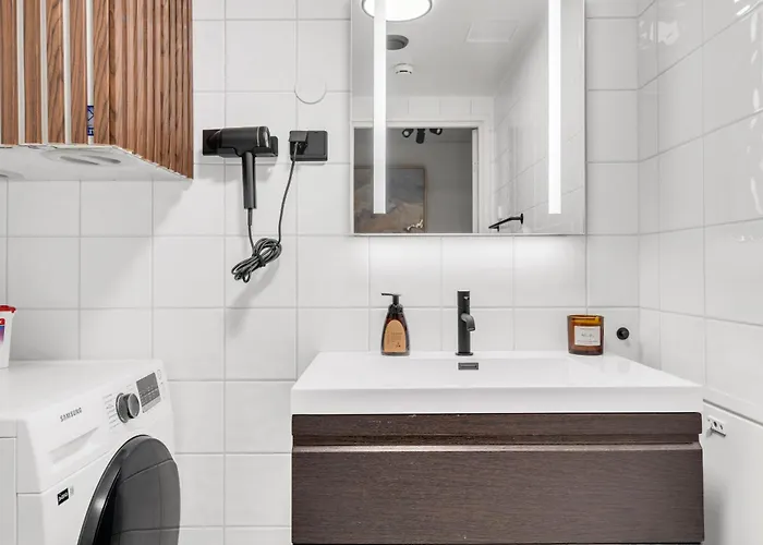 דירה Arctic Lux With Sea & Mountain View *