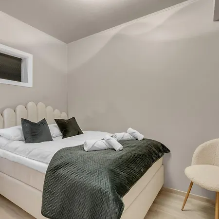 Apartamento Arctic Lux With Sea & Mountain View